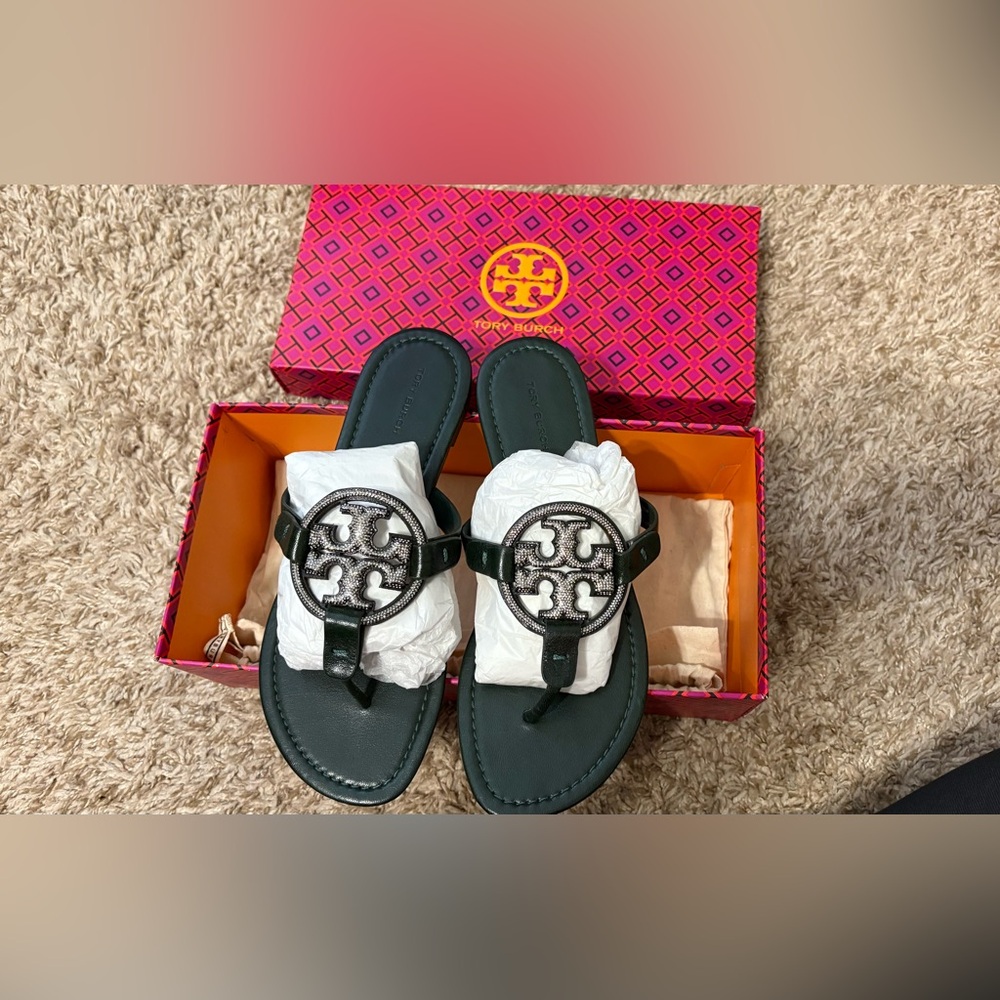 Tory Burch Green Sandals with Iconic rhinestone Logo - Picture 1 of 8